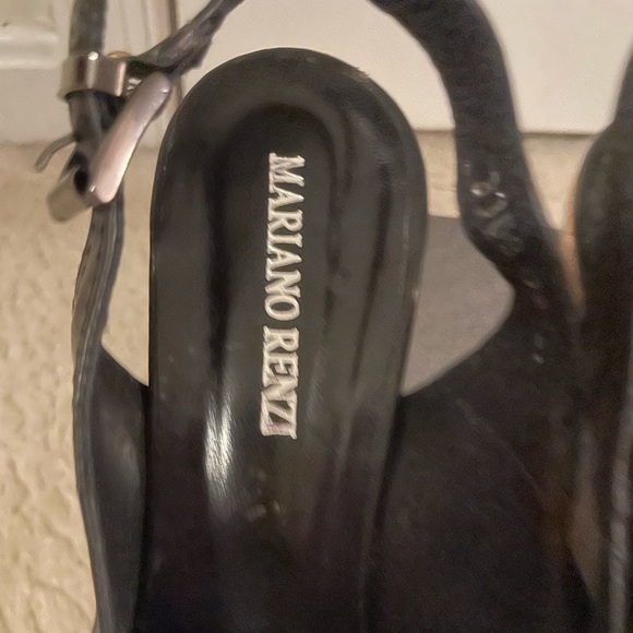 Like new Mariano Renzi sling back wedge-size 8 - Picture 2 of 7